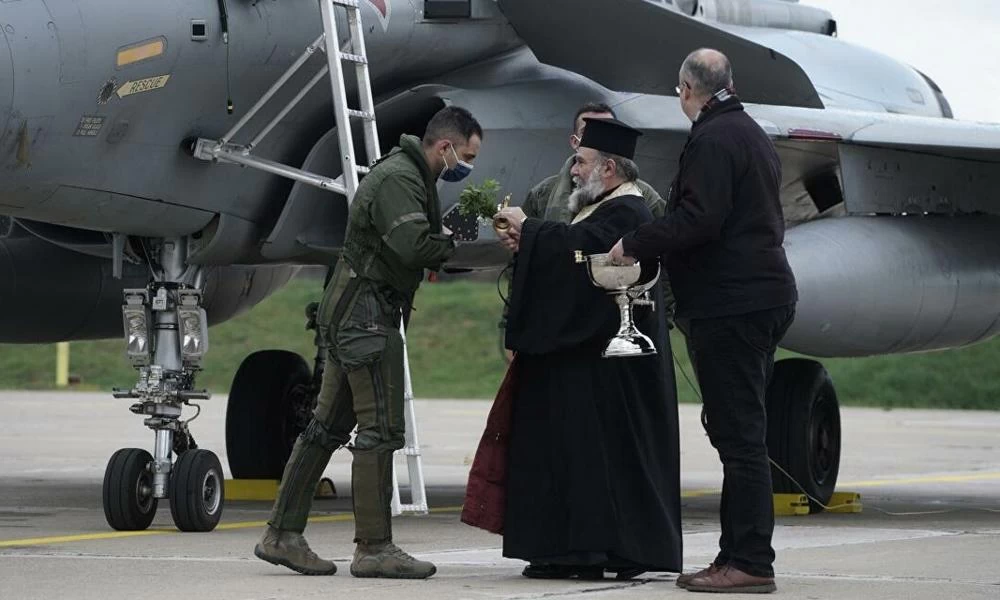 Ηχηρή απάντηση από την Μητρόπολη Θηβών για δημοσιεύματα σχετικά με τον αγιασμό στην παραλαβή των Rafale